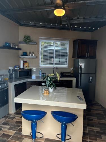 ห้องครัว, Cozy Comfy Budget Friendly in แคล็กซ์ตั้น เบย์