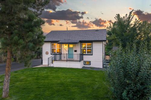 Denver 5BR Hot Tub, Pool Table, Ping Pong! – khách sạn tại Regis