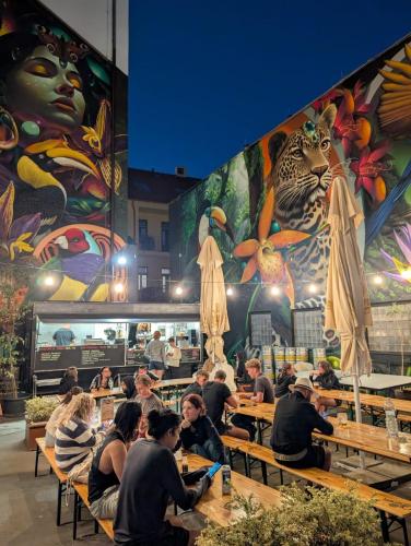 Drunken Monkey Hostel near Hlavní Nádraží Metro station