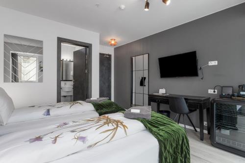 Twin room, superior