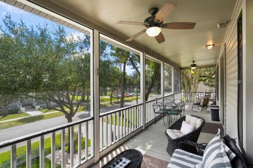 Downtown Historic Victorian Steps to Clay Theatre in Green Cove Springs (FL)