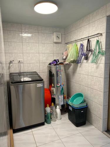 酒姑三合院民宿 in Erlun Township