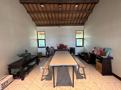 酒姑三合院民宿 in Erlun Township