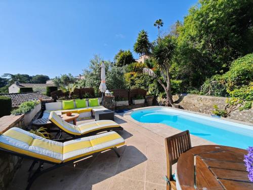Provencal detached house and private pool in Trois Moulins
