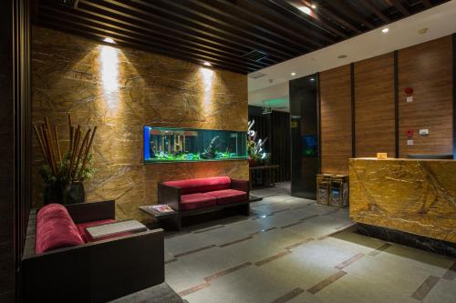 Grand Sun City Hotel-Located city center Metro Access - image 5