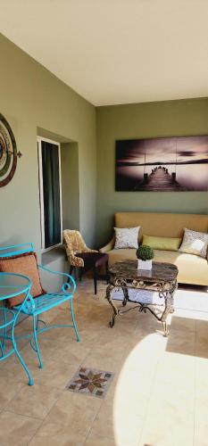 Gorgeous apartment located in Lake Las Vegas Resort and golf course in Lake Las Vegas