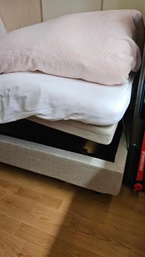 Room B - Single bedroom - B&B - shared with others - not private - hostel, Harstad (fotografie 2)