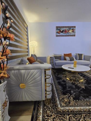 Modern Comfort - With AC