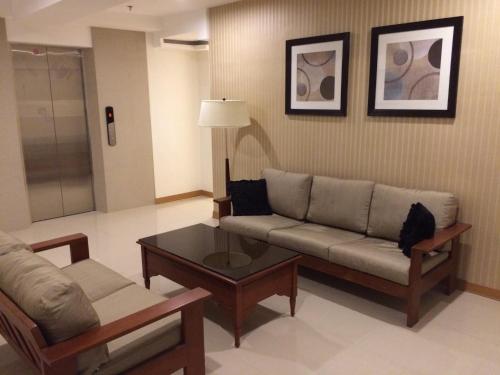 Lobby, Stone House Hotel Pasay in Pasay