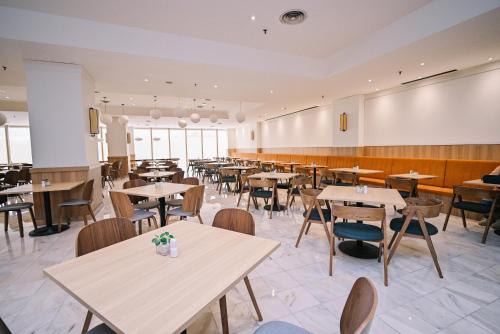 편의 시설/서비스, Kingston Hotel 10 @ Bukit Jalil in 세리 켐방안 / 발라콩