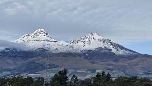 Häuschen nahe Cotopaxi-House near Cotopaxi (Hauschen nahe Cotopaxi-House near Cotopaxi) in Machachi