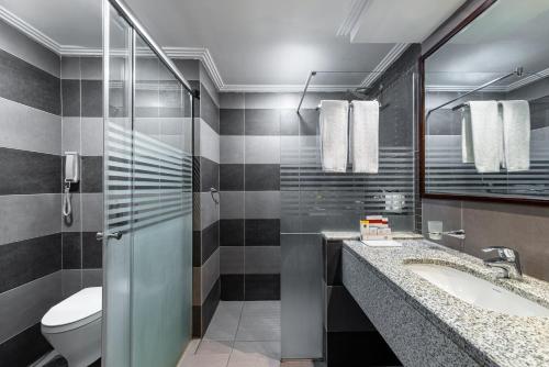 Razana Al Rawdha Hotel Room Type - Standard Triple Room