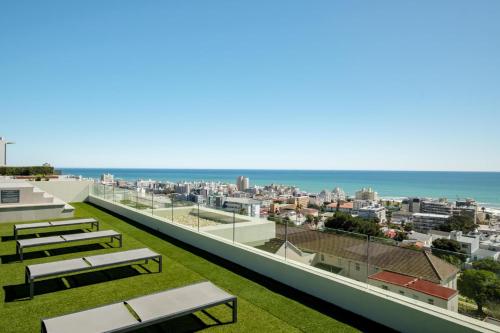 Sea Point Central Modern 1bed Apt Marlo Stone - image 7