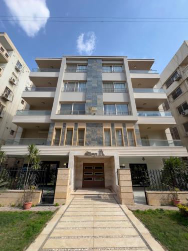 CK 1108 Spacious 2BR Apt 2BA Near Airport Room Type - Apartment