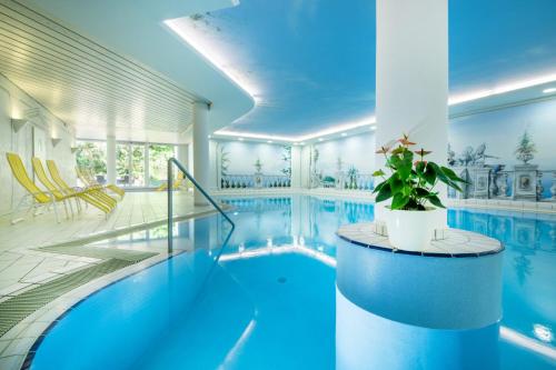 泳池, 雅閣霍夫伯格酒店 (Berghotel Jagerhof ****S) in 阿爾高伊斯尼