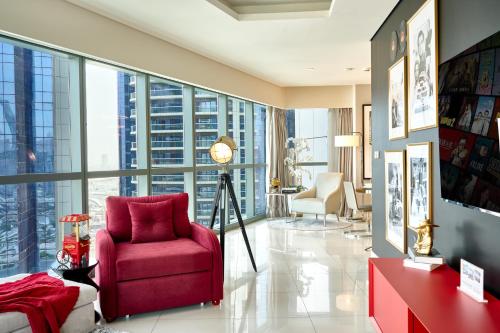 Luxurious 2BDR Apartment in Paramount Towers with Burj Khalifa Views, Dubai (foto 7)