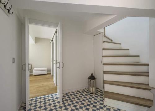 Beautiful Modern Bright 2BD Patio Duplex #179 - image 9