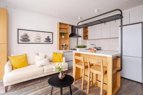 Cozy Prime Location 1BD1Bath Sweet Home! #404 - image 11