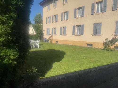 Vrt, Appartement in Val-De-Travers