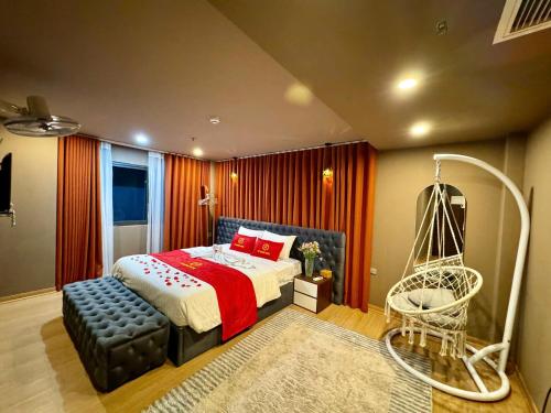 room detail thumbnail 1