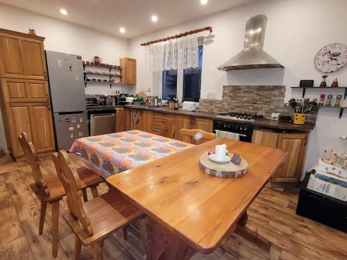 Apartment in Markoušovice (Apartment in Markousovice) in มาร์คูโซวิเซ