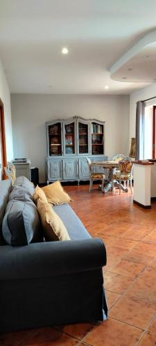 GRANDE APPARTAMENTO su DUE LIVELLI con TERRAZZA, Roma (foto 3)