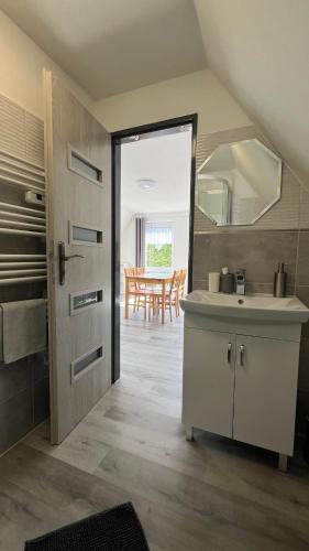 Fürdőszoba, Na Pekárně (Na Pekarne) in Mikulasovice