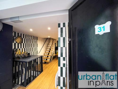 UrbanFlat 31 - Triplex Loft in Central Paris - image 3