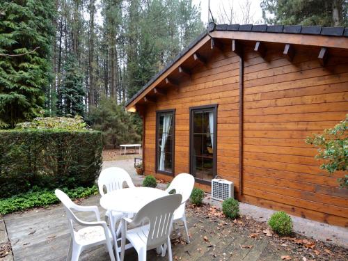 Erkély/terasz, Peaceful Chalet Retreat in Genk városközpont