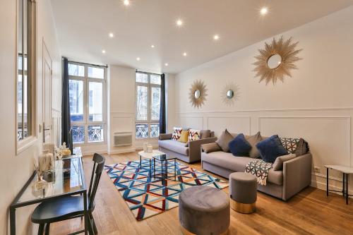 UrbanFlat 34 - Spacious & Bright Paris Home for 11