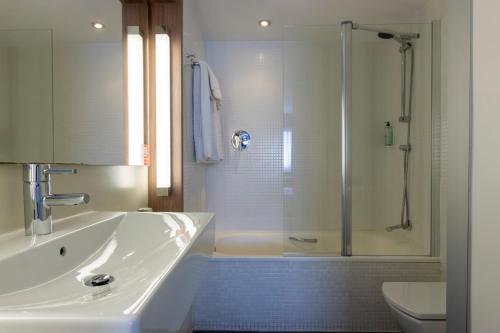 Campanile Málaga Airport - image 13