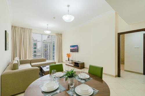 RH- Convenient 1BR, Central, Walk to Mall of Emirates, Al Barsha1, Dubai (photo 8)