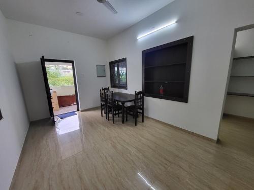 Serene Steps in วดาวัลลี