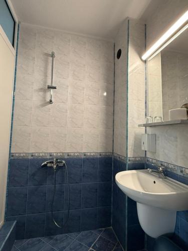 Family Hotel Studio - image 10