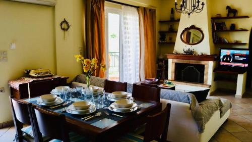 Trizonia View Beach House - Glyfada Village by MPS in 네아 트리조니아