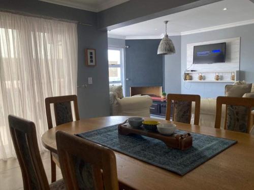 Meransha Langstrand Self Catering CC in ראנד רייפלס