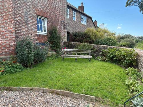 حديقة, Hillside Farm in Easton