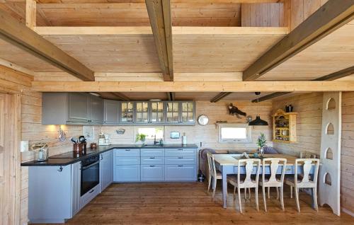 Konyha, 5 Bedroom Stunning Home In Eggedal in Eggedal