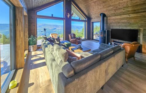 5 Bedroom Stunning Home In Eggedal in Eggedal