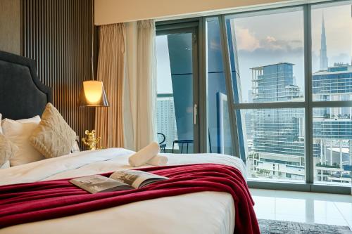 Luxurious 2BDR Apartment in Paramount Towers with Burj Khalifa Views, Dubai (foto 5)