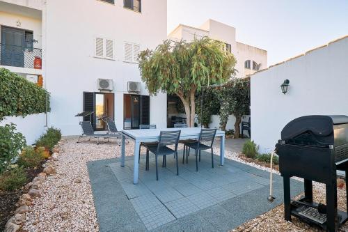 Apartment Carla mit privaten Garten in Silves