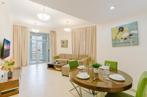 RH- Spacious, Stylish, 01BR near Mall of Emirates, Dubái