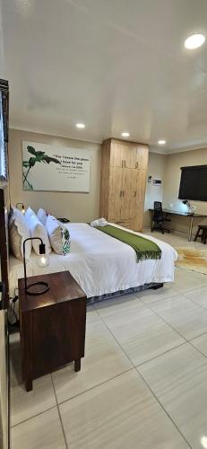 . Shiloah Guesthouse Unit 4