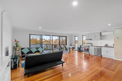 Refined Surfers Paradise Home