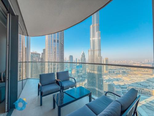 LikeHome - Elegant 3BR Apt, Burj View Downtown