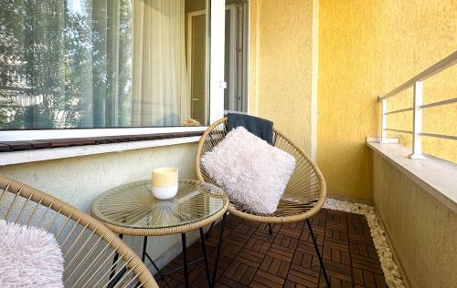 Sunny Sofia Studio with Balcony by Flat Mаnager, Sofia (photo 8)