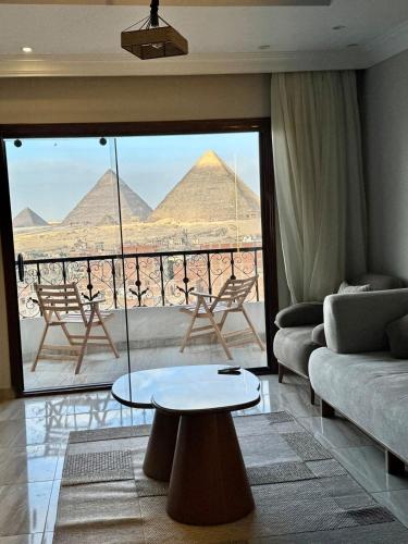 Pyramids View Residence Apartment, Kairo