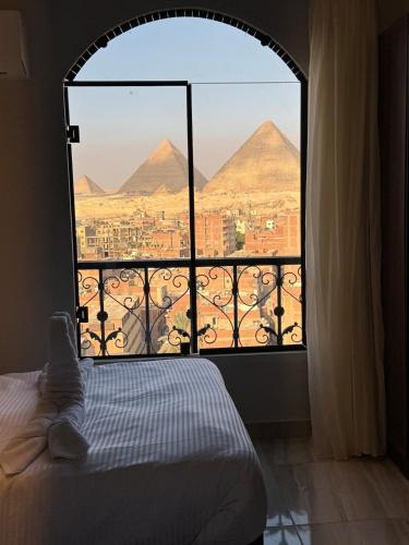 Pyramids View Residence Apartment - image 3