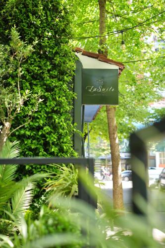 La Suite Boutique Hotel, Тирана (фото 5)