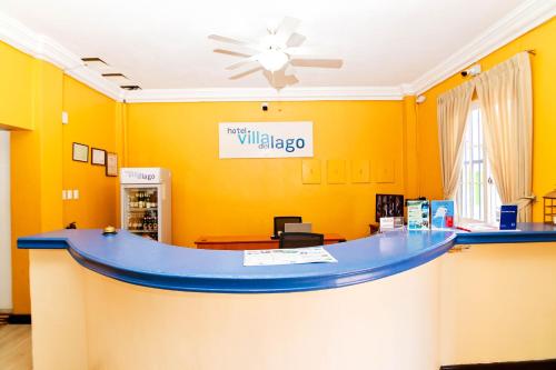 로비, Hotel Villa del Lago in 플로레스